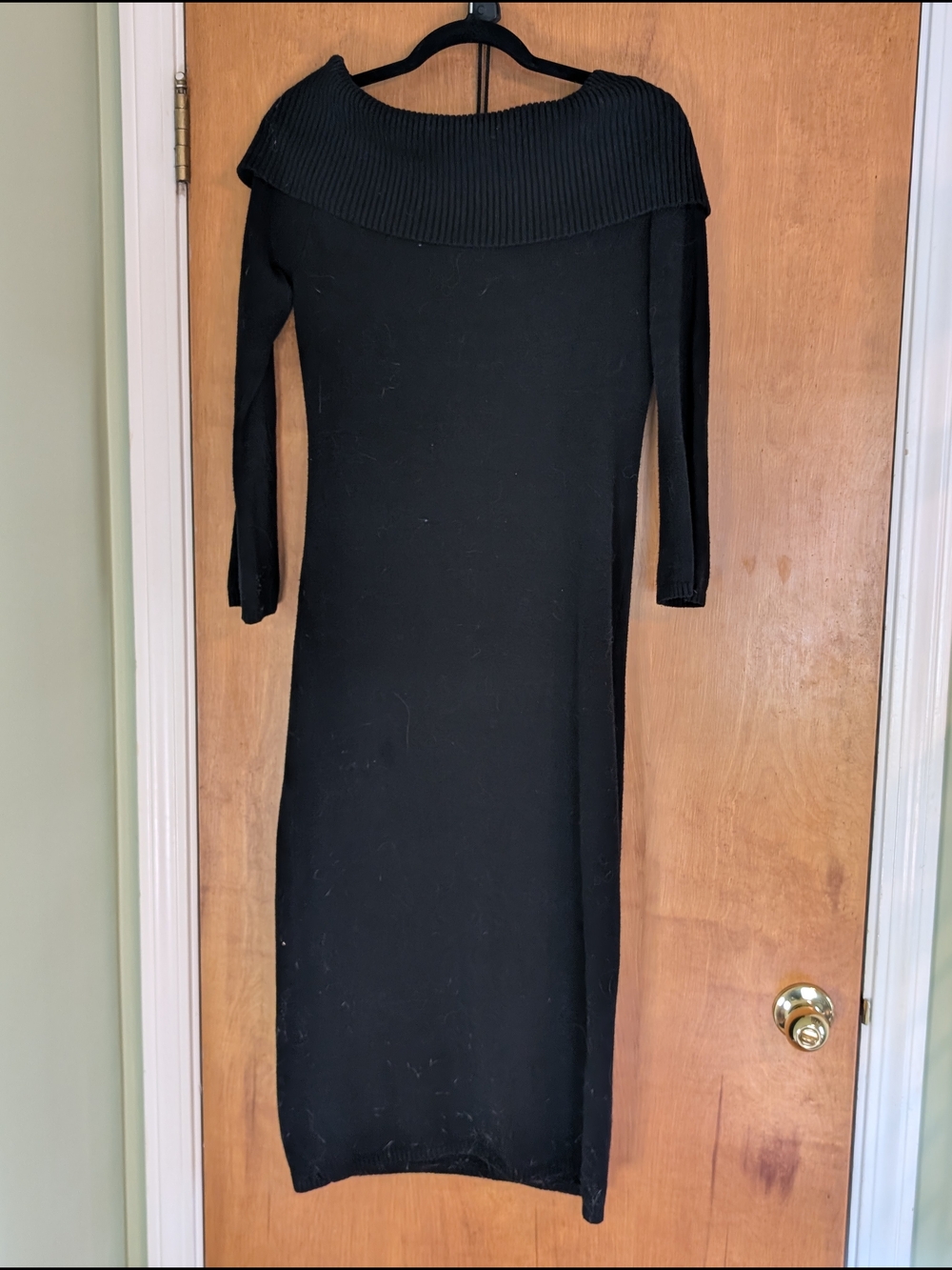 Banana Republic Black Off-Shoulder Long Sleeve Knit Dress